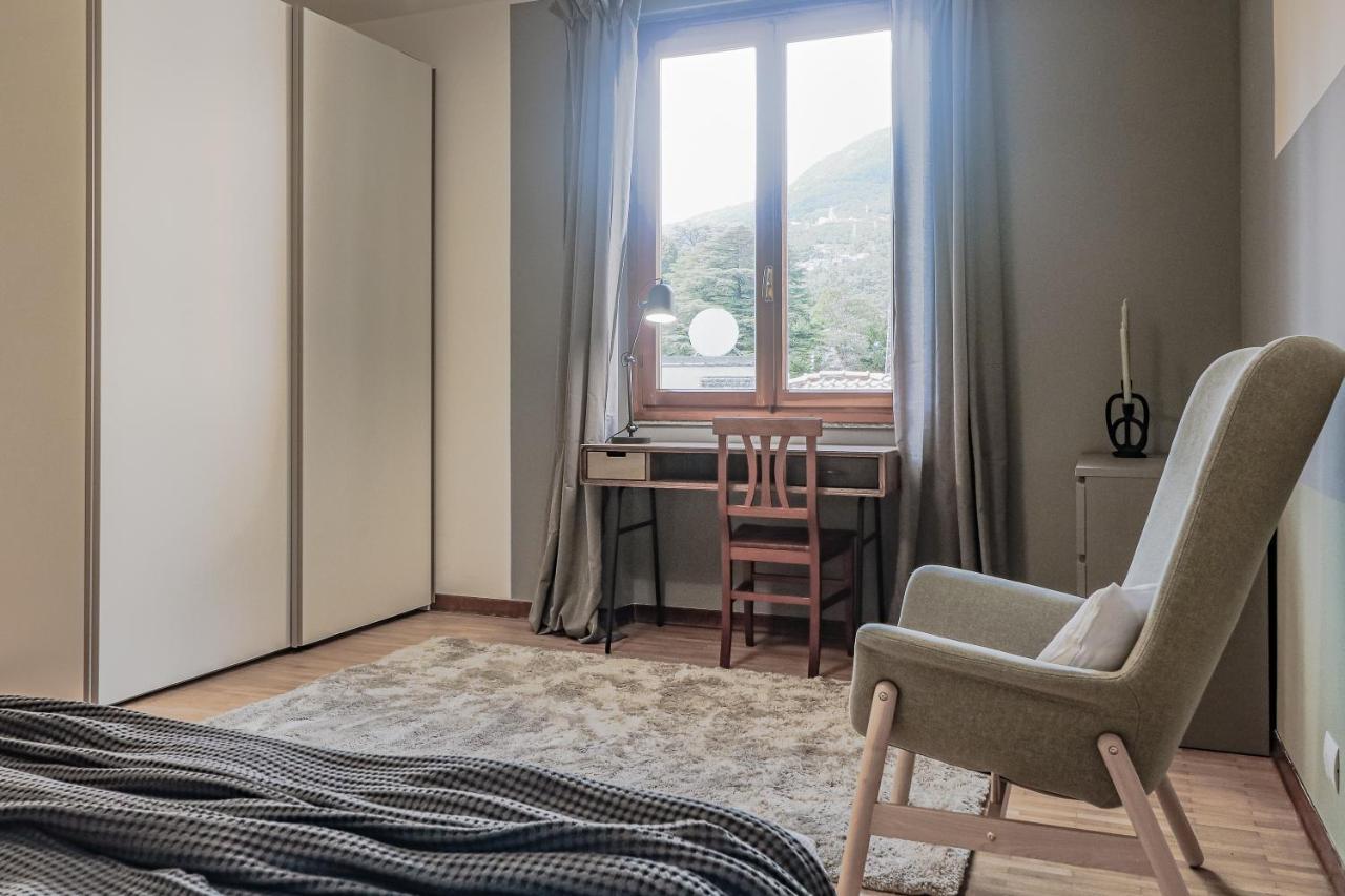 Stunning View Lakeside Apartment - Larihome A11 Gravedona Luaran gambar